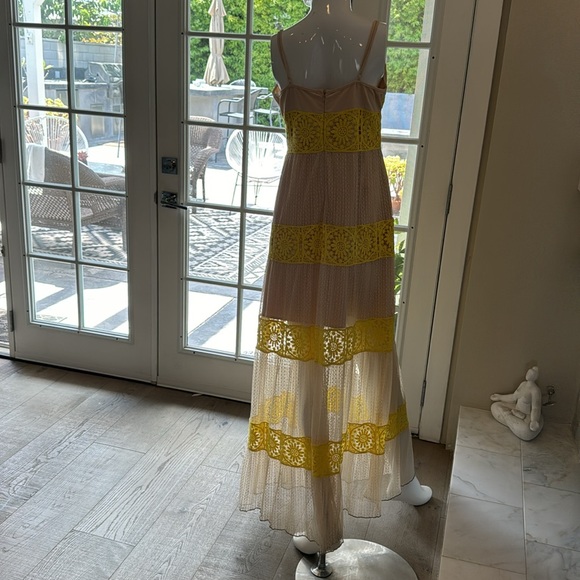 Foxiedox Mia Two-Tone Yellow & Ecru Lacey Crochet Detail Maxi Dress Size Large - Picture 11 of 15